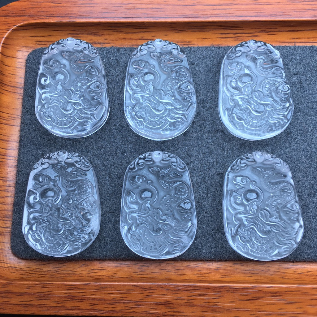 White crystal dragon pendant 💕 Specification 23.5mm ✨2910016133