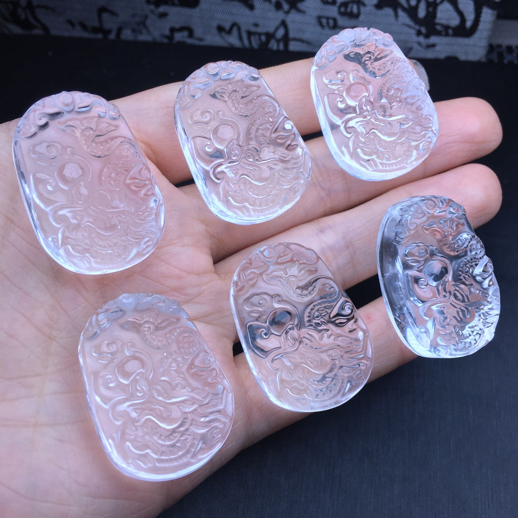 White crystal dragon pendant 💕 Specification 23.5mm ✨2910016133