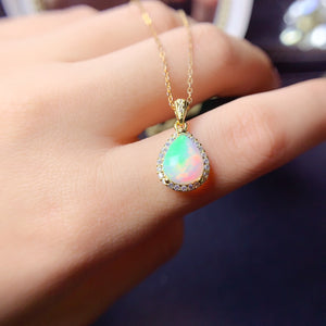 Pure natural dazzling white opal pendant, with a main stone size of 8 * 10mm0211160147