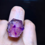 Natural purple crystal super seven shaped beige flower candy heart ring, size: 18/17.2 mm1117248499